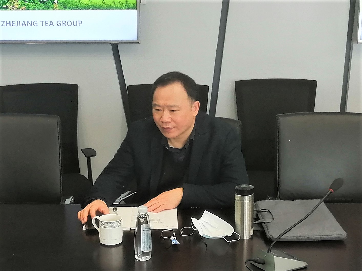 省兴合集团施建强总裁一行莅临milan.com特种茶中心调研