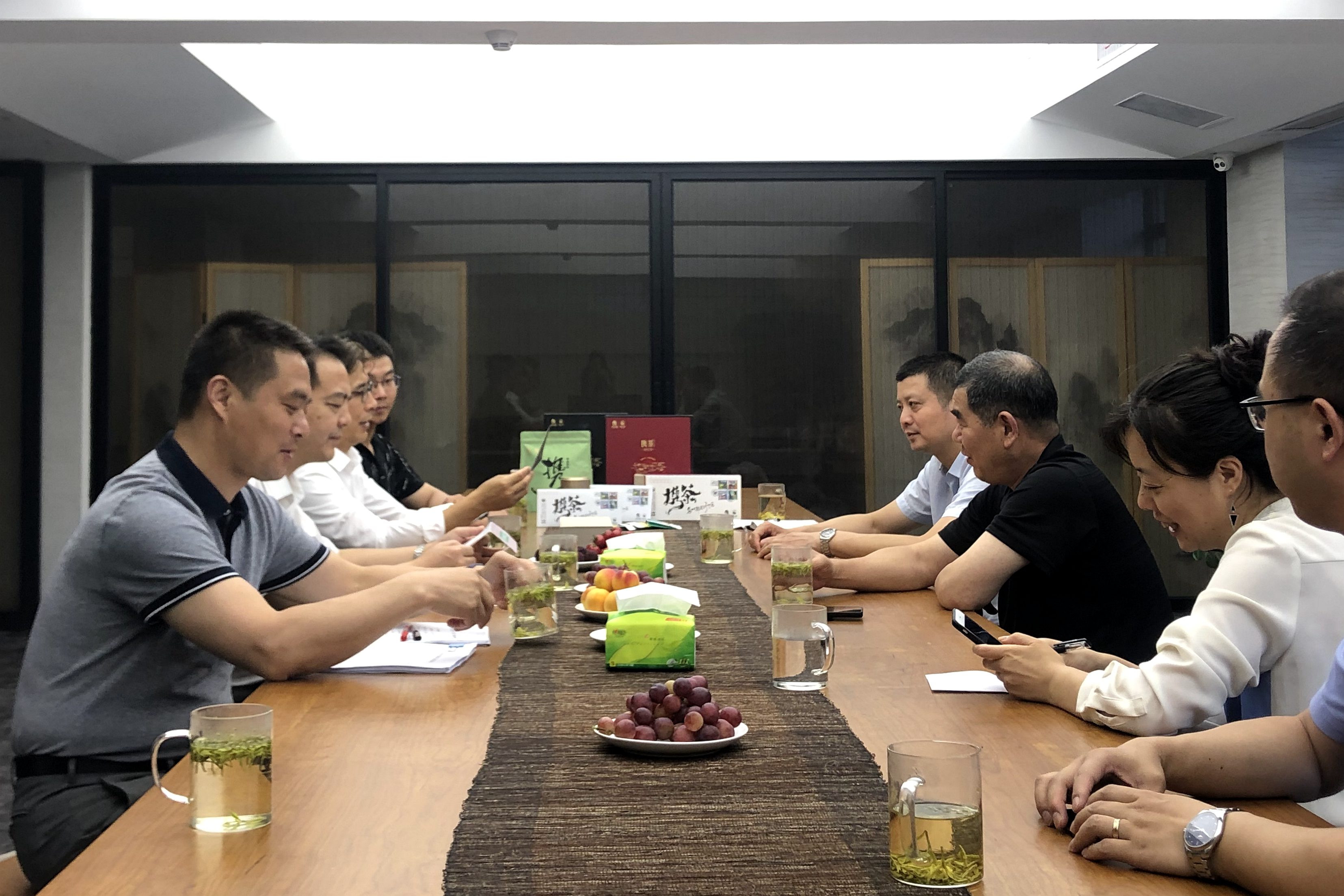 安徽省供销社副主任汪斌一行考察milan.com