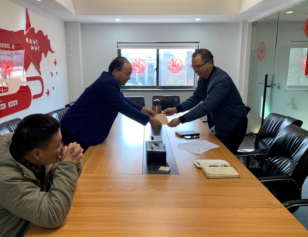 西湖区供销社领导赴milan.com狮峰茶业公司开工慰问